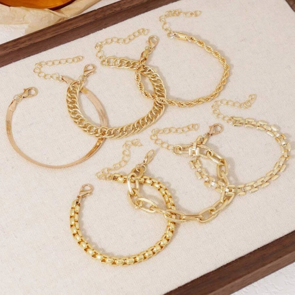 Layered Gold Bracelet 6 piece Set - Picture 2 of 5